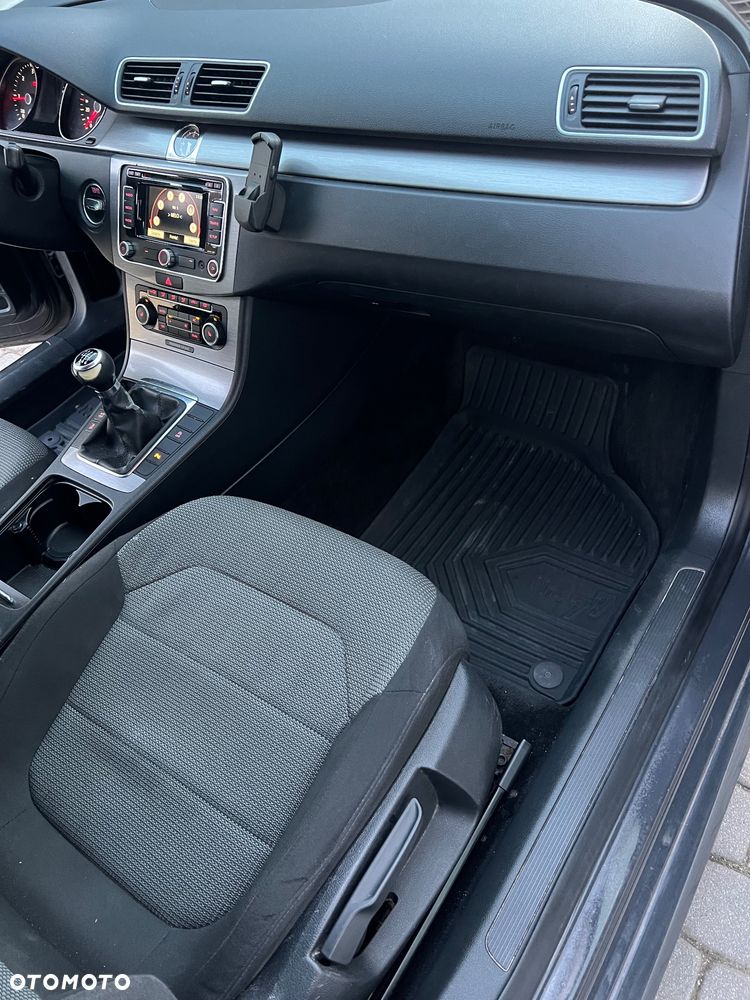 Volkswagen Passat 2.0 TDI Highline - 10