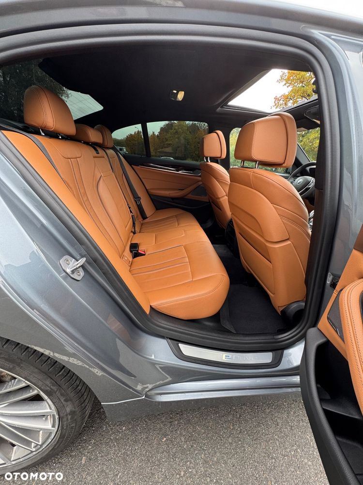 BMW Seria 5 - 33