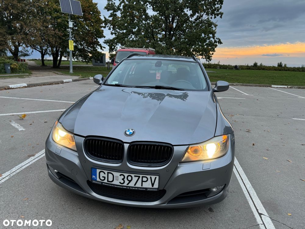BMW Seria 3 318d - 1