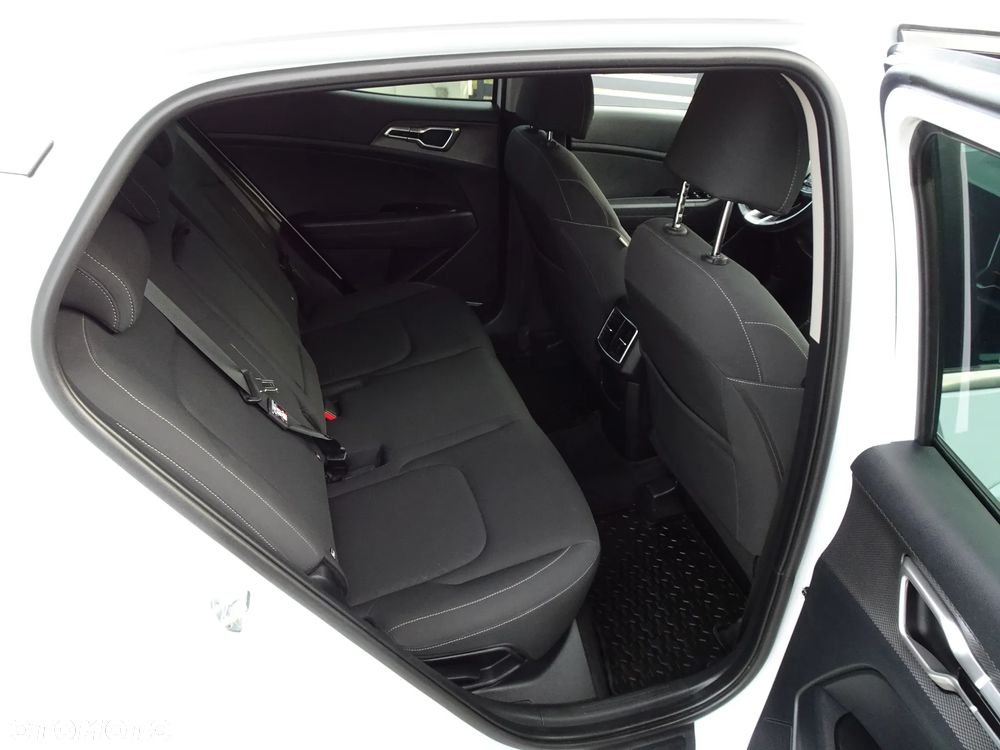 Kia Sportage - 16