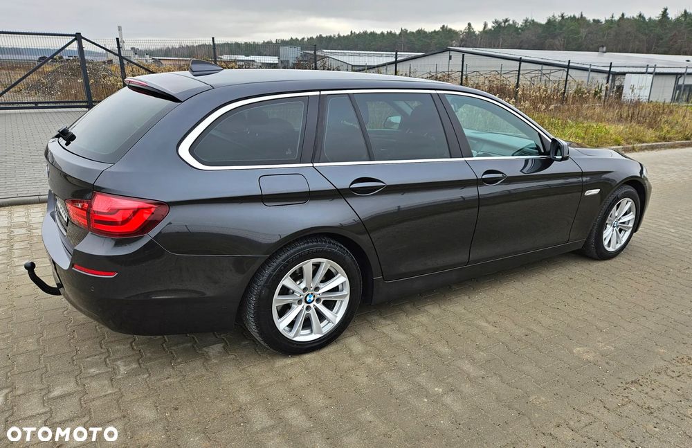 BMW Seria 5 520d Sport-Aut - 4