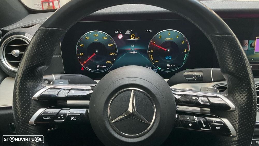 Mercedes-Benz E 300 de 4Matic 9G-TRONIC AMG Line - 3