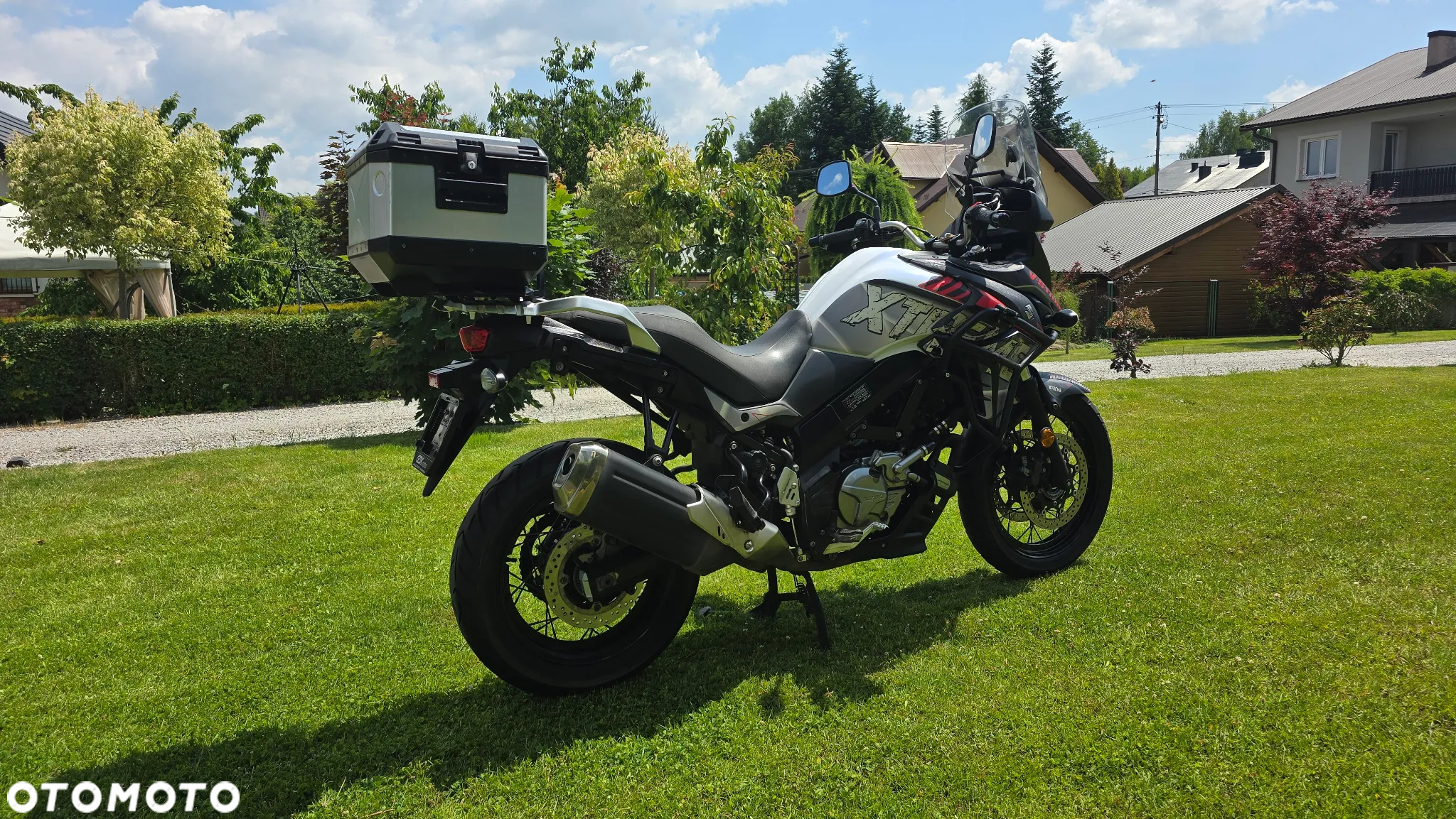 Suzuki V-STROM
