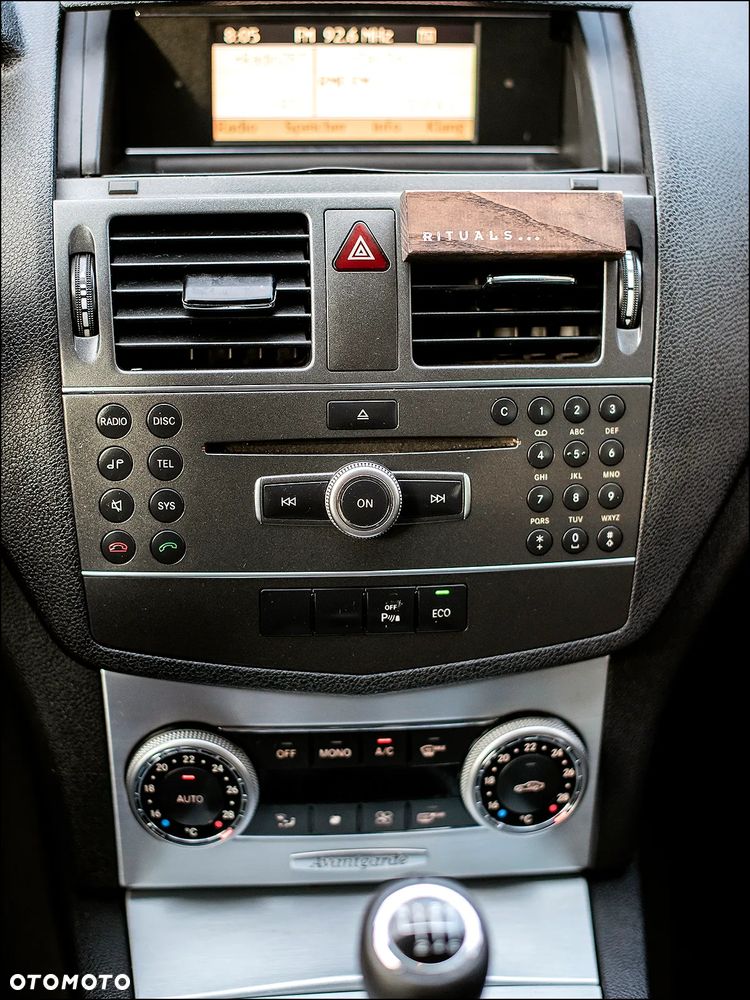 Mercedes-Benz Klasa C - 25