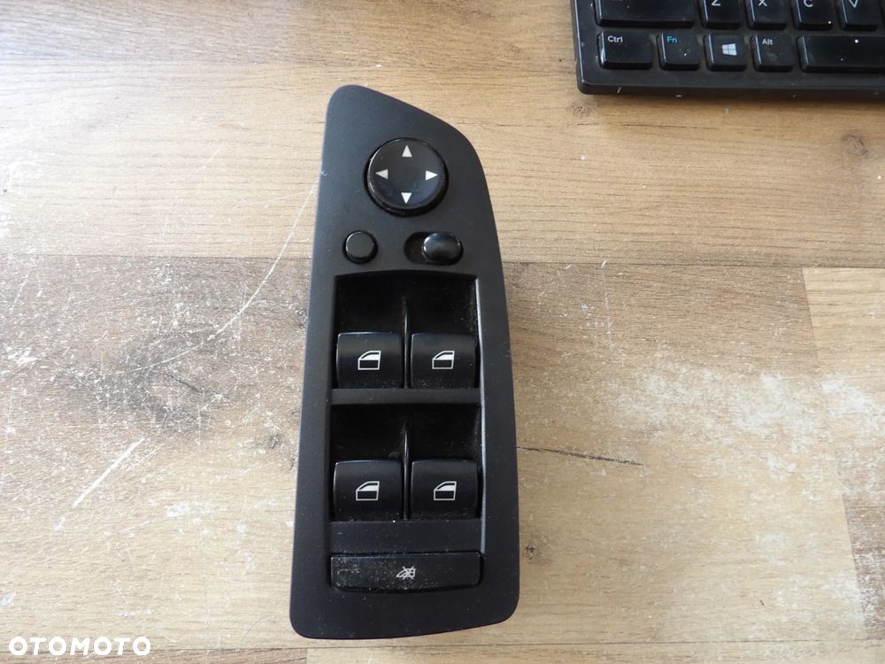 BMW - E87,E90 - PANEL STEROWANIA SZYBY , LUSTEREK - 9132076 - 1