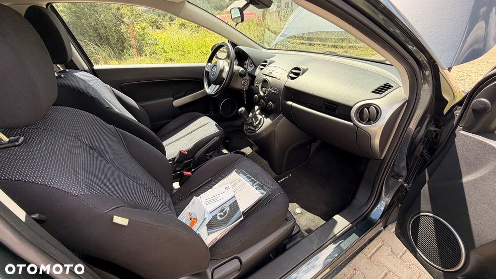 Mazda 2 - 18