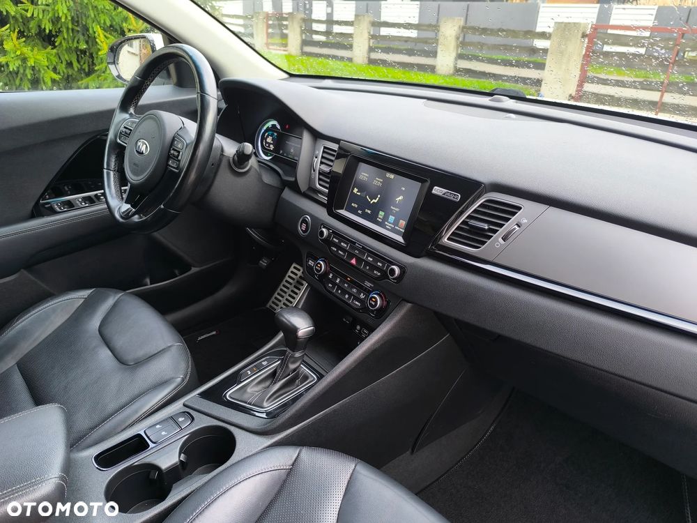Kia Niro - 37