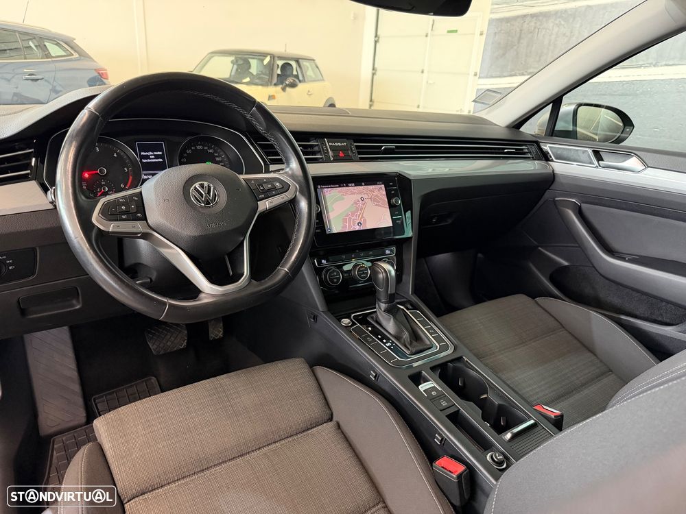 VW Passat Variant 2.0 TDI Confortline DSG - 8