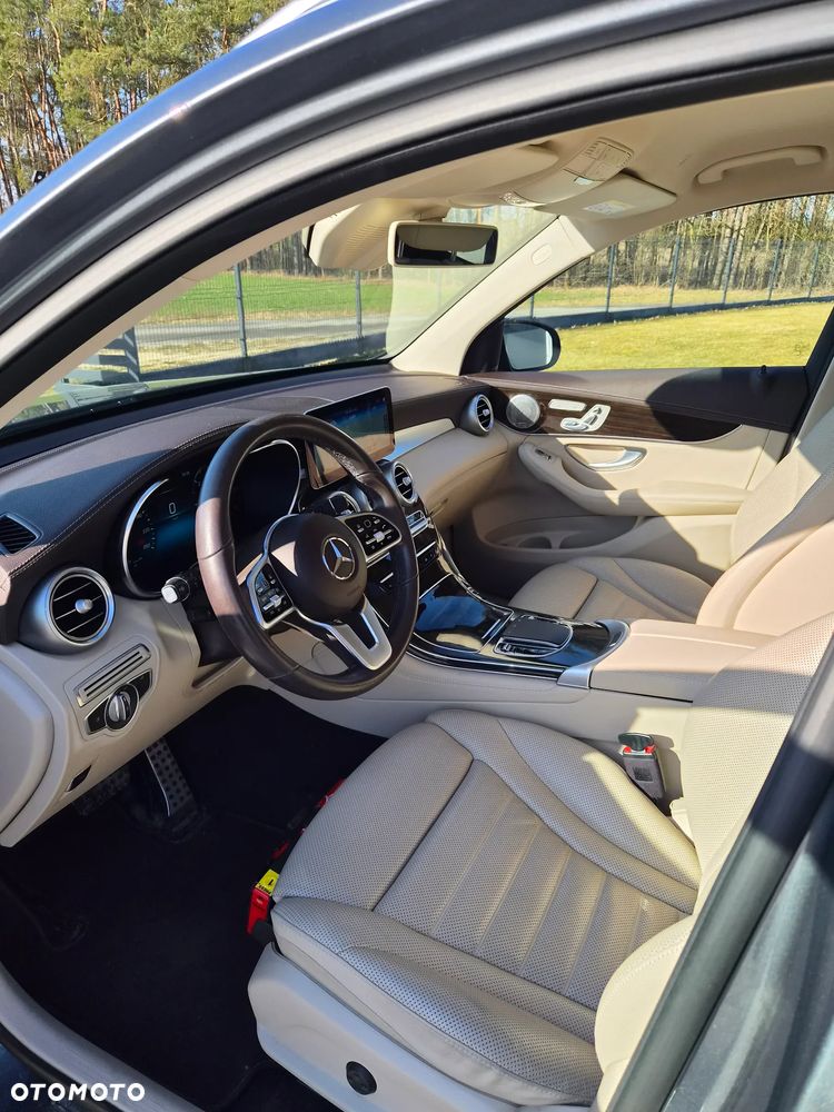 Mercedes-Benz GLC 220 d - 28