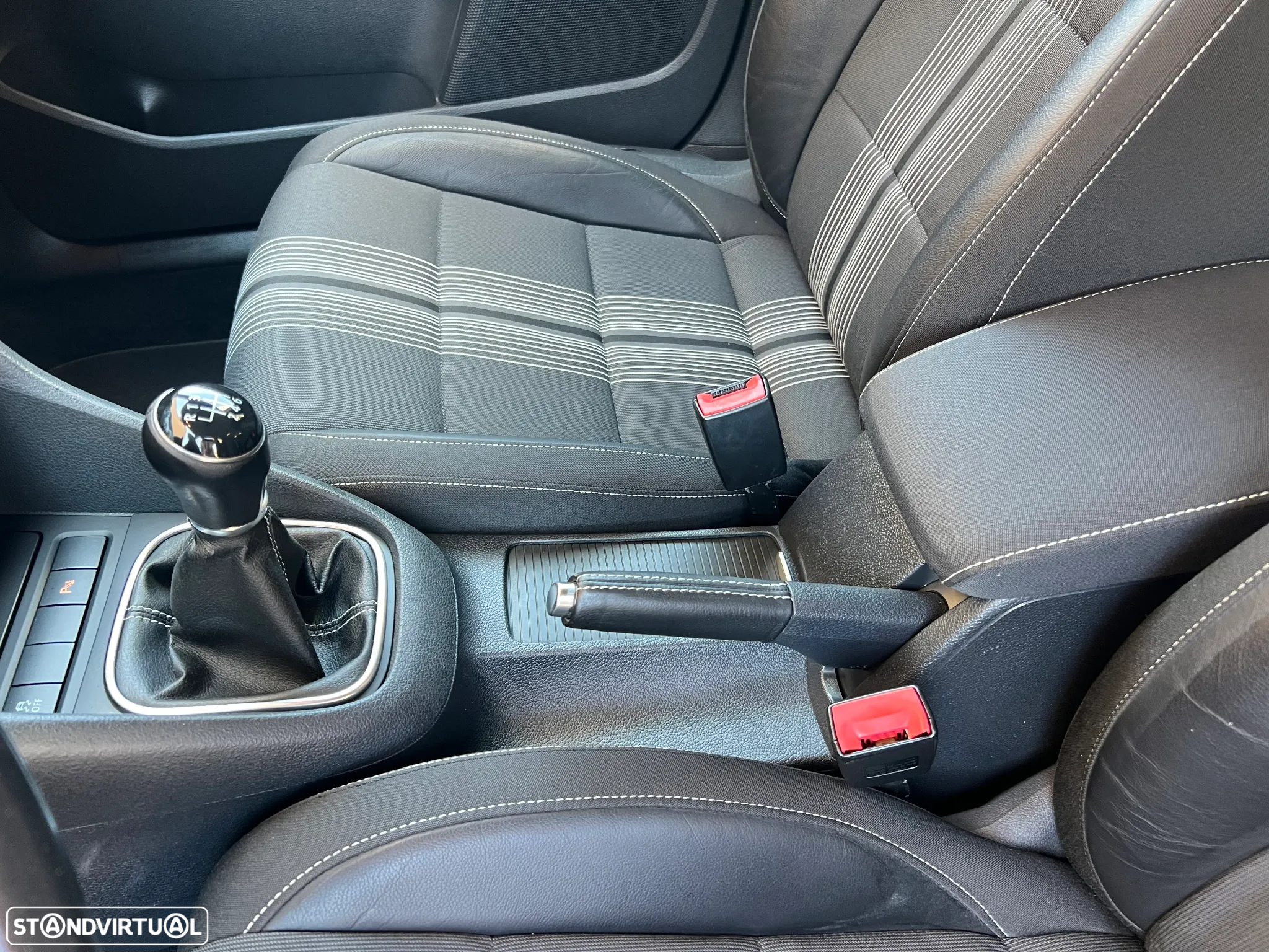 VW Golf Variant 2.0 TDi Highline - 27