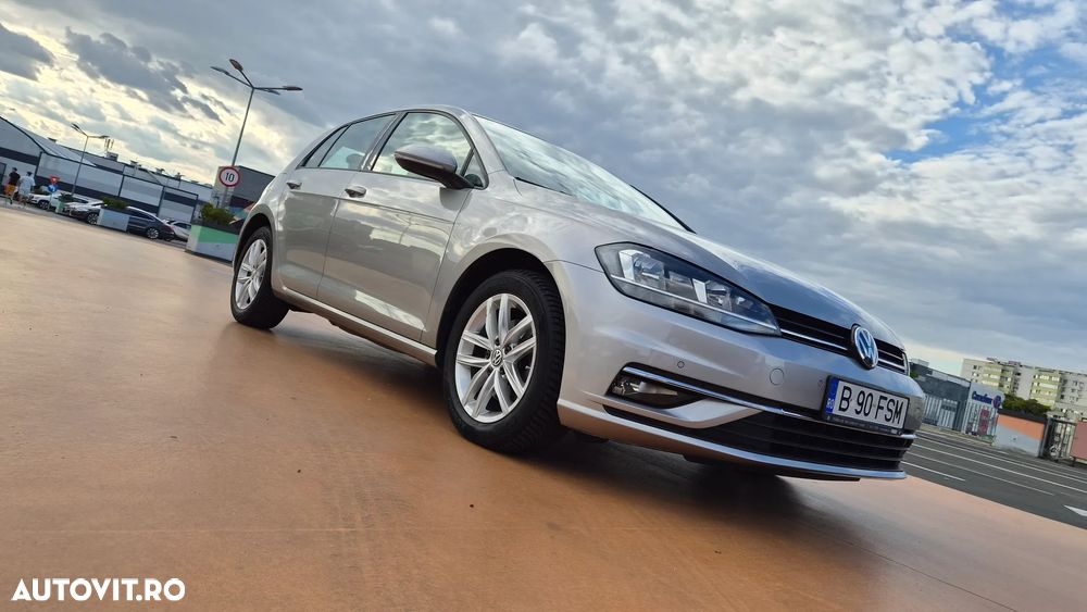 Volkswagen Golf - 19