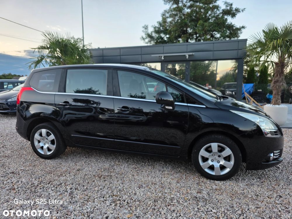Peugeot 5008 - 17