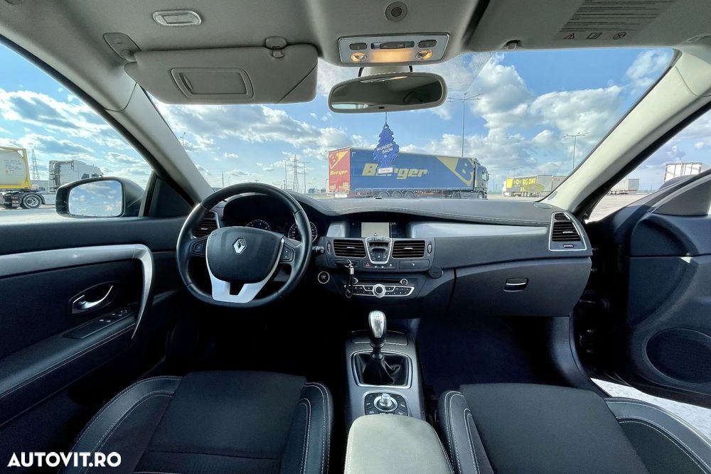 Renault Laguna dCi 110 FAP Limited - 11