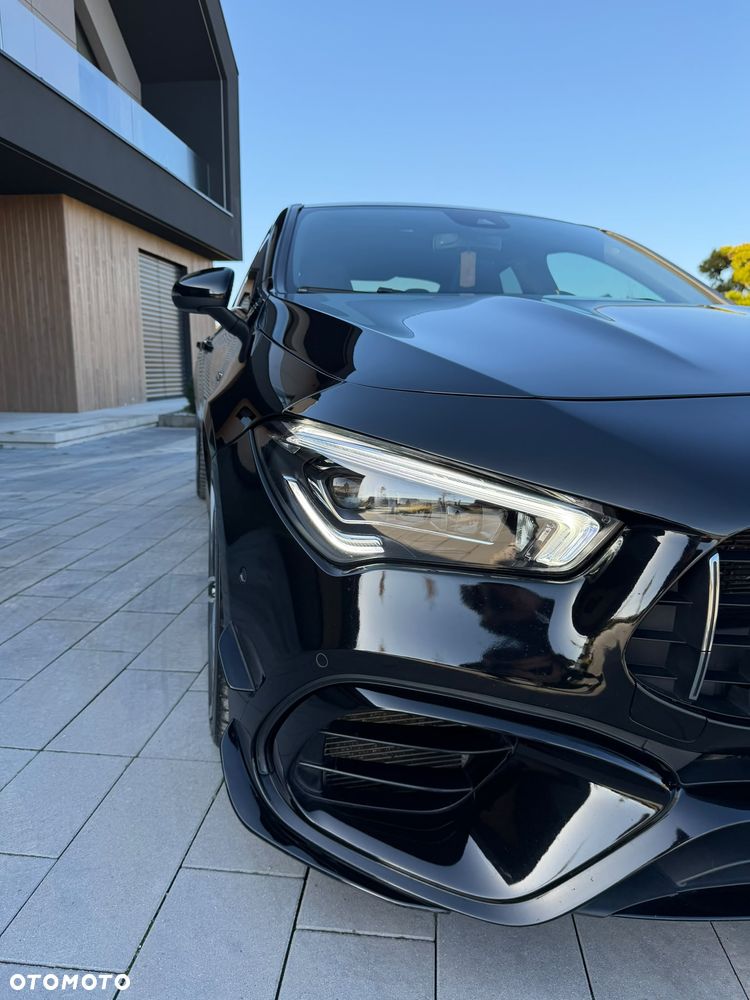 Mercedes-Benz CLA - 9