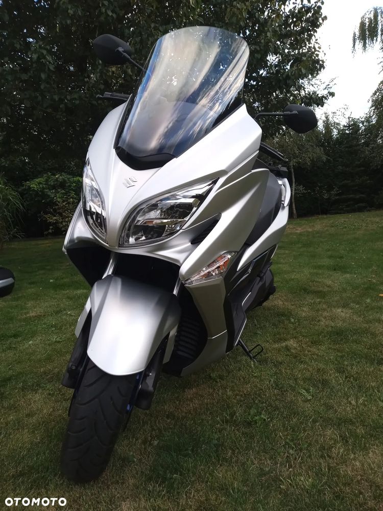 Suzuki Burgman - 4
