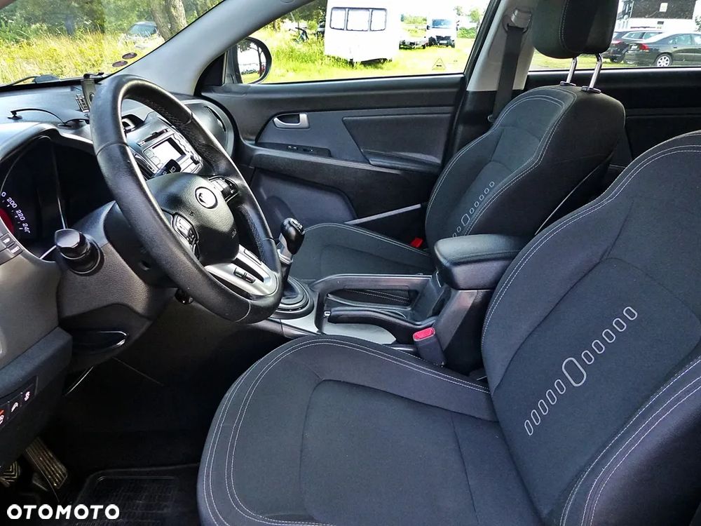 Kia Sportage 1.7 CRDI 2WD ISG Dream-Team Edition - 19