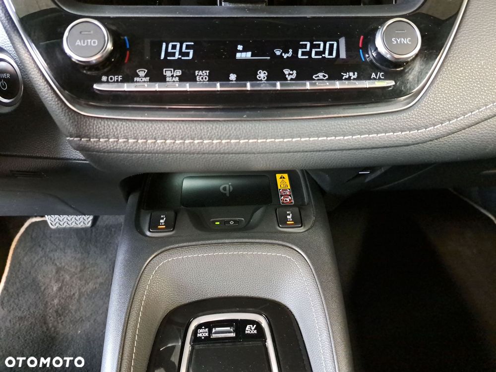 Toyota Corolla 1.8 Hybrid Style - 26