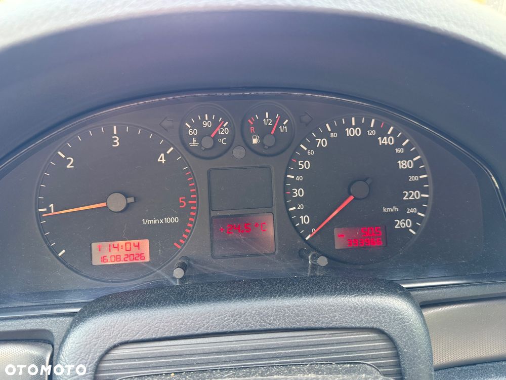 Audi A4 Avant 1.9 TDI - 8