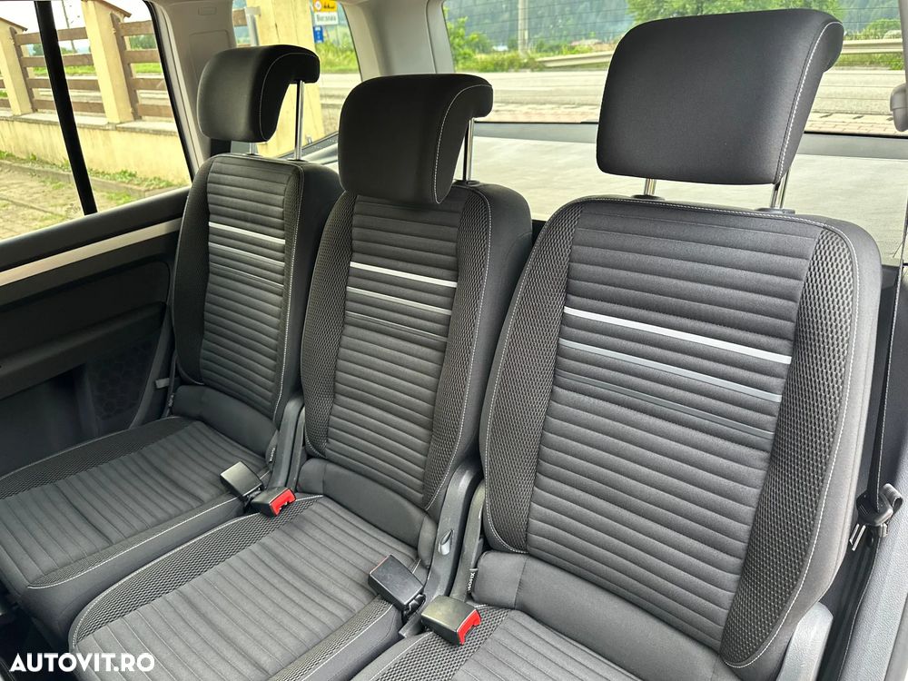 Volkswagen Touran 1.6 TDI DPF DSG Cup - 20