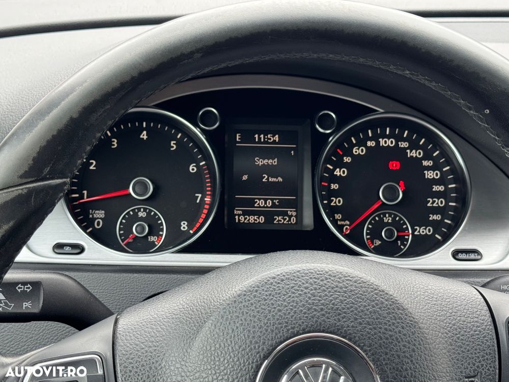 Volkswagen Passat - 9