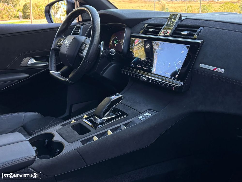 DS DS7 Crossback E-Tense Performance Line+ EAT8 - 38