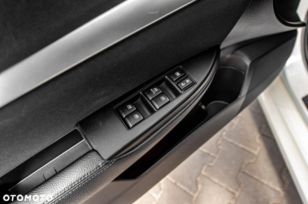 Subaru Legacy 2.0i Lineartronic Active - 18