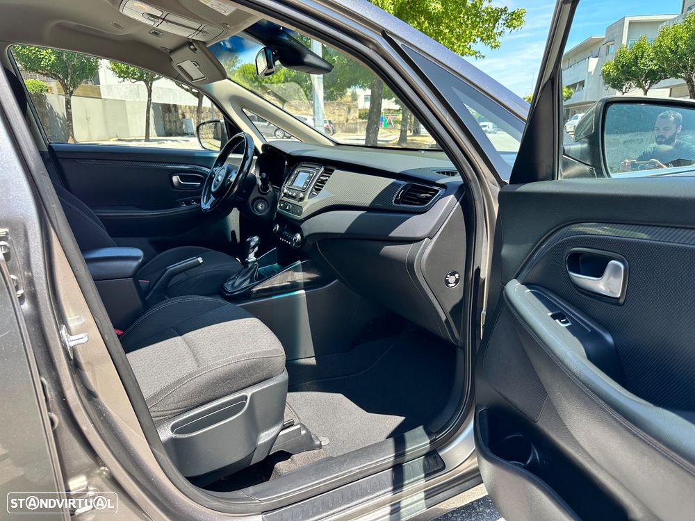 Kia Carens 1.7 CRDi ISG TX - 32