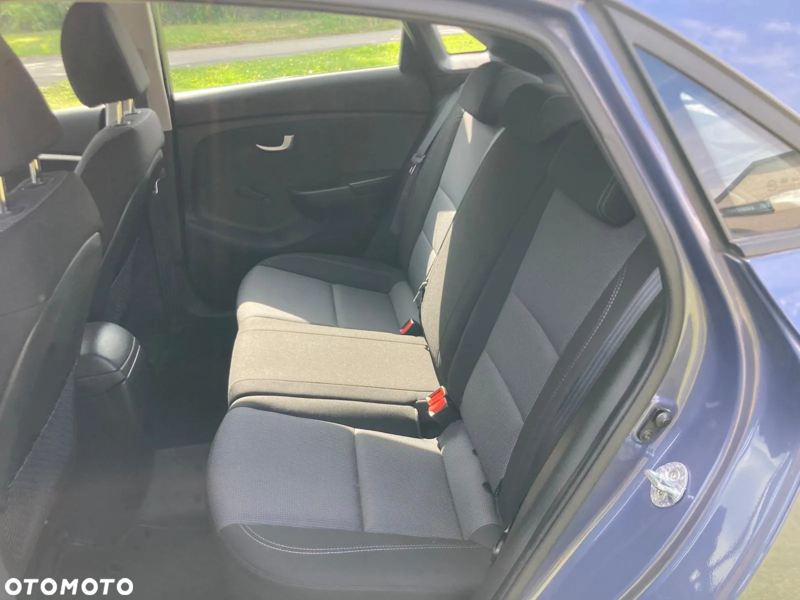 Hyundai i30 1.4 Intro Edition - 24