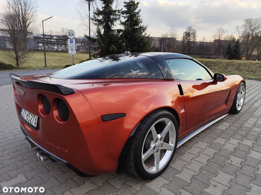 Chevrolet Corvette - 4
