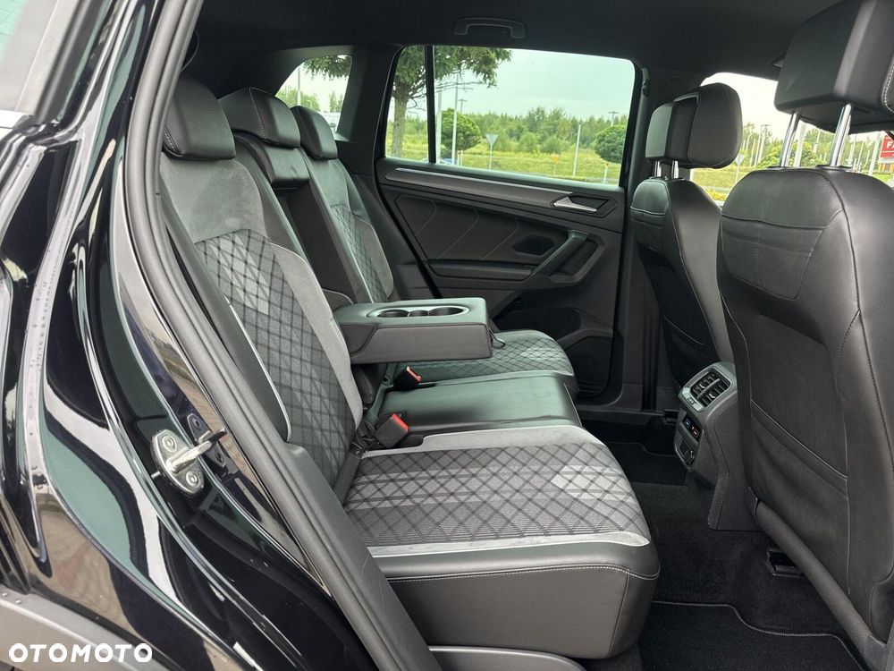 Volkswagen Tiguan 2.0 TDI SCR 4Mot R-Line DSG - 12