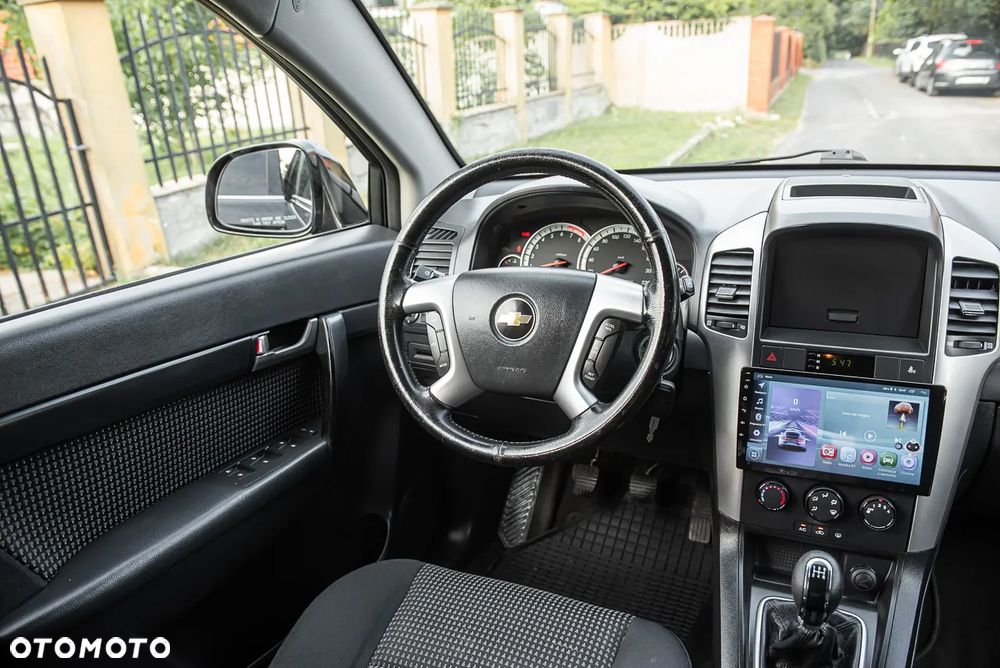 Chevrolet Captiva - 25