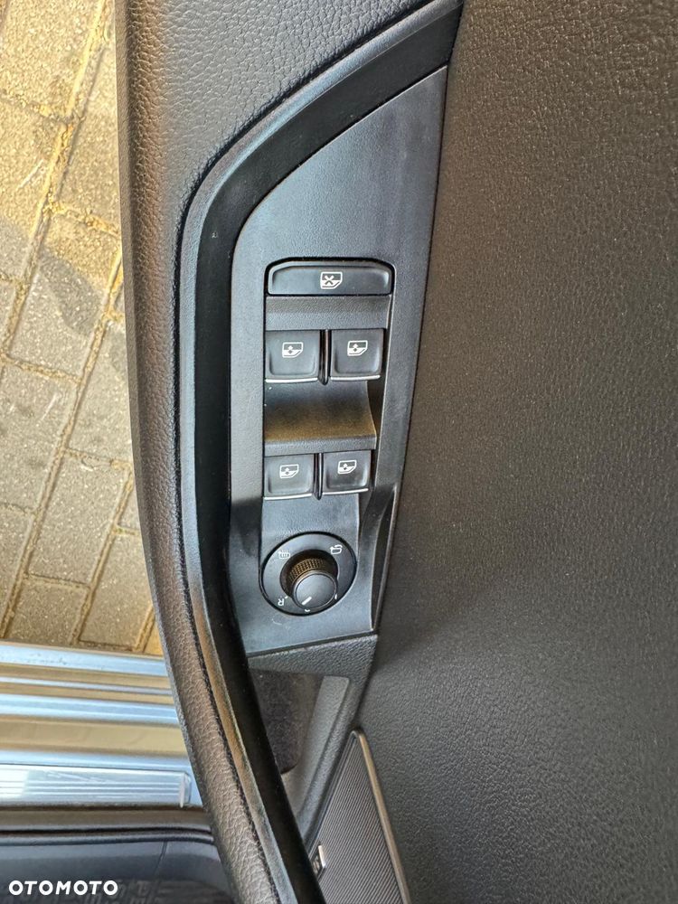 Skoda Superb 2.0 TDI L&K DSG - 15