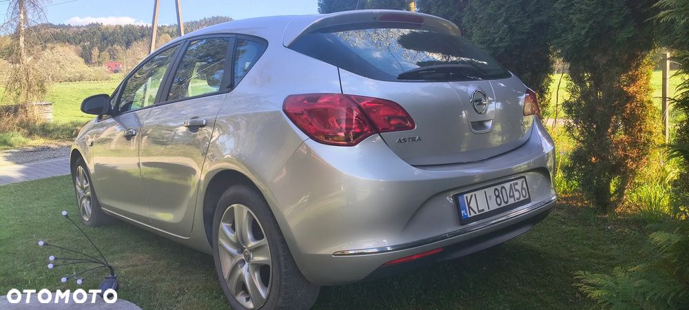Opel Astra 1.7 CDTI 111 - 4