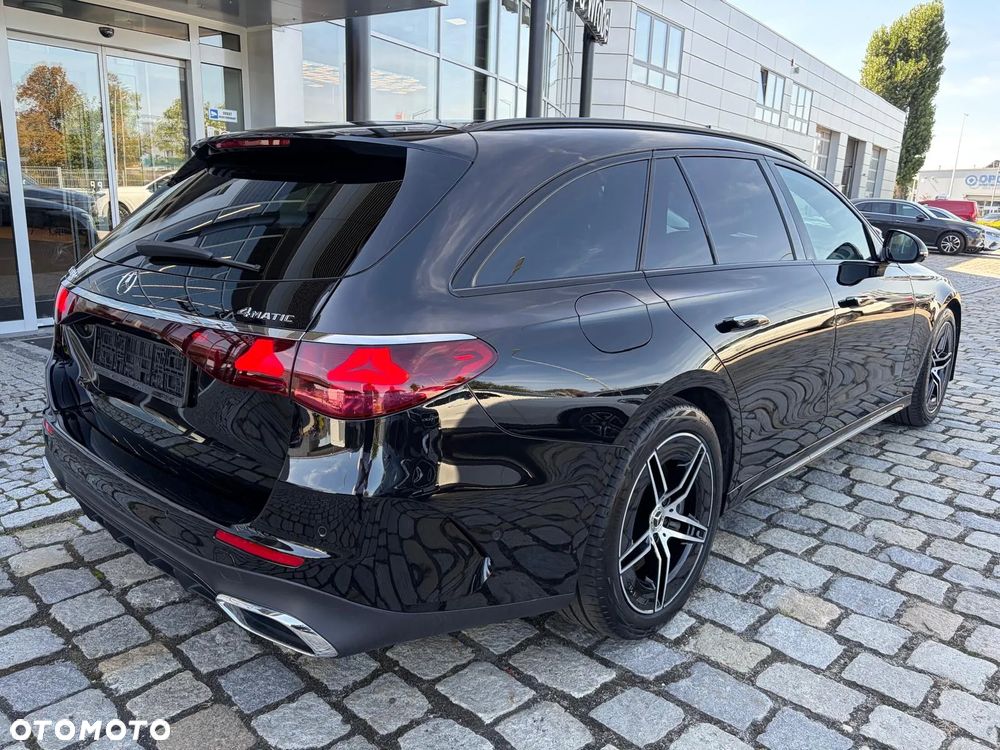 Mercedes-Benz Klasa E 300 de PHEV 4-Matic AMG 9G-Tronic - 4