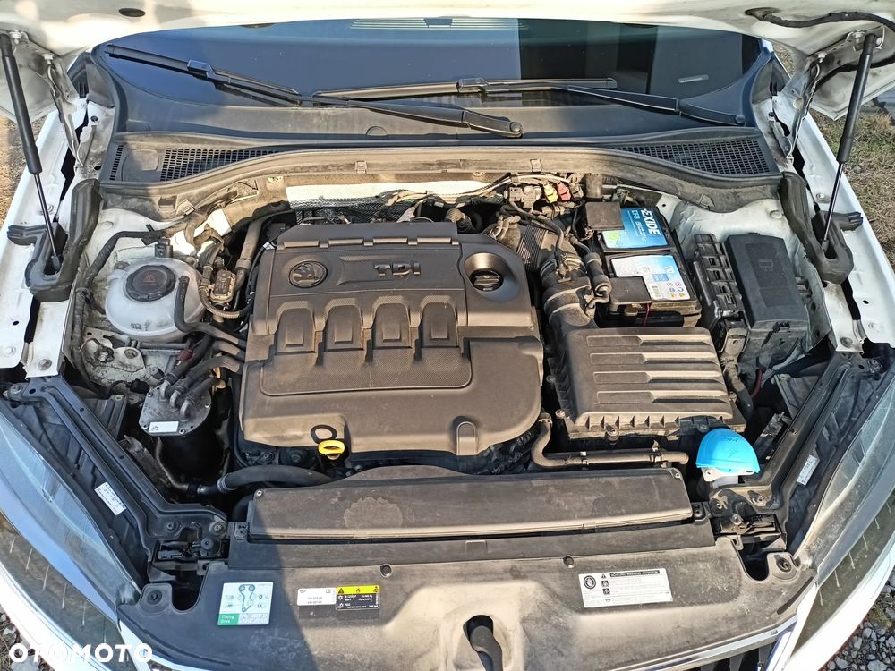 Skoda Superb 2.0 TDI Style - 16