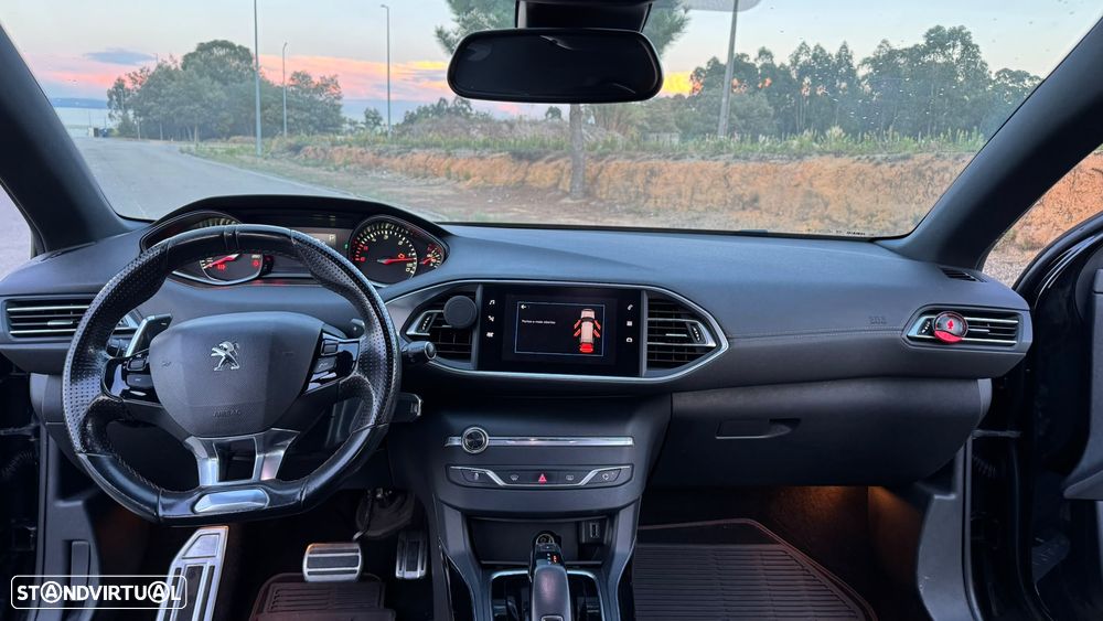 Peugeot 308 - 14