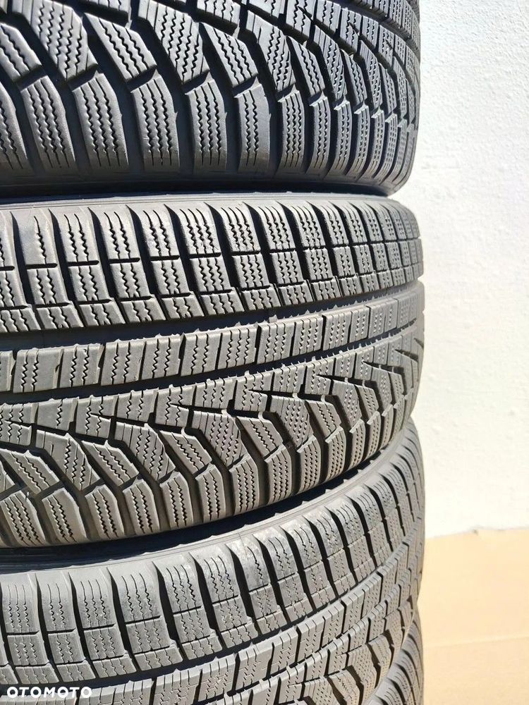 OPONY 235/45/19 235/45R19 99V HANKOOK WINTER I'CEPT EVO 2 - 3