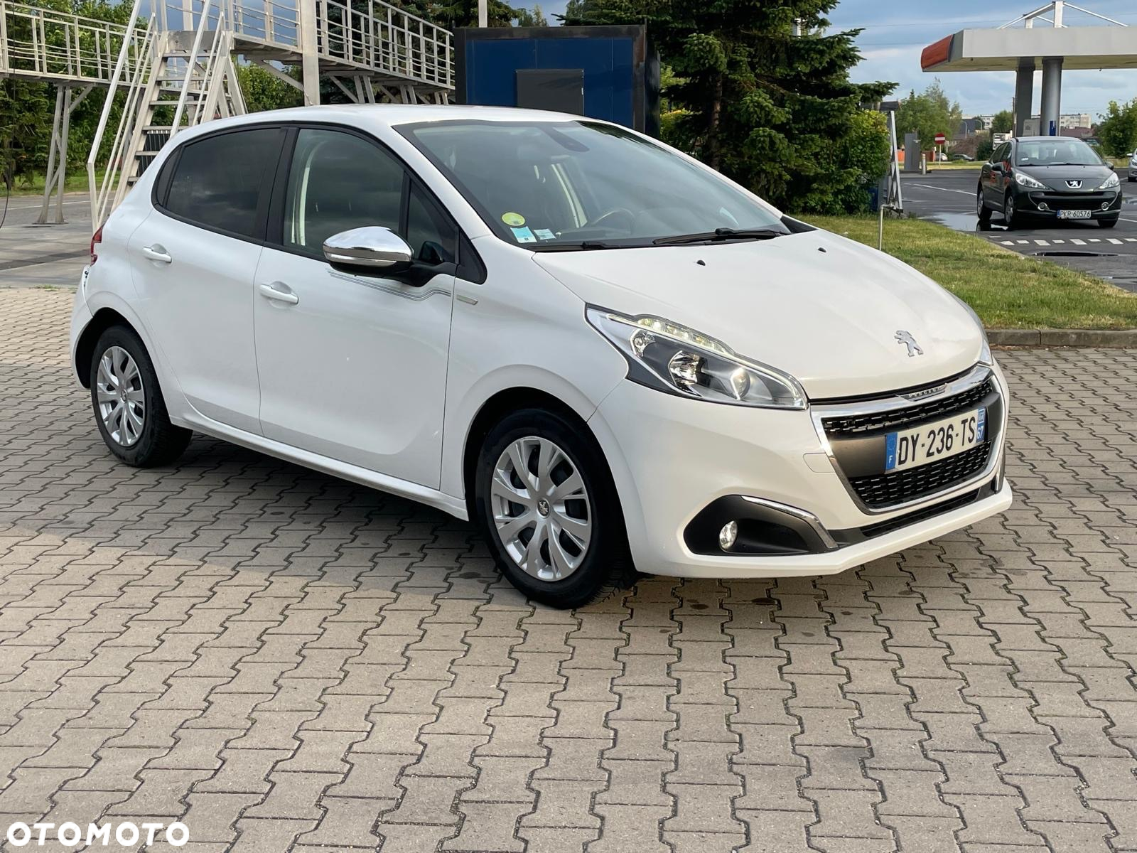 Peugeot 208 1.6 BlueHDi Active - 3