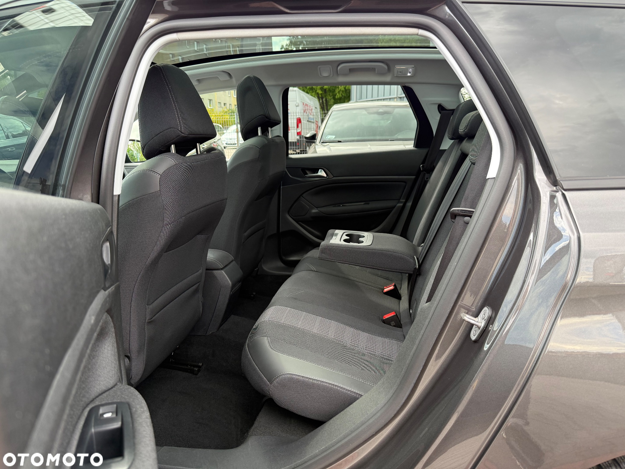 Peugeot 308 SW 1.5 BlueHDi Allure S&S - 21
