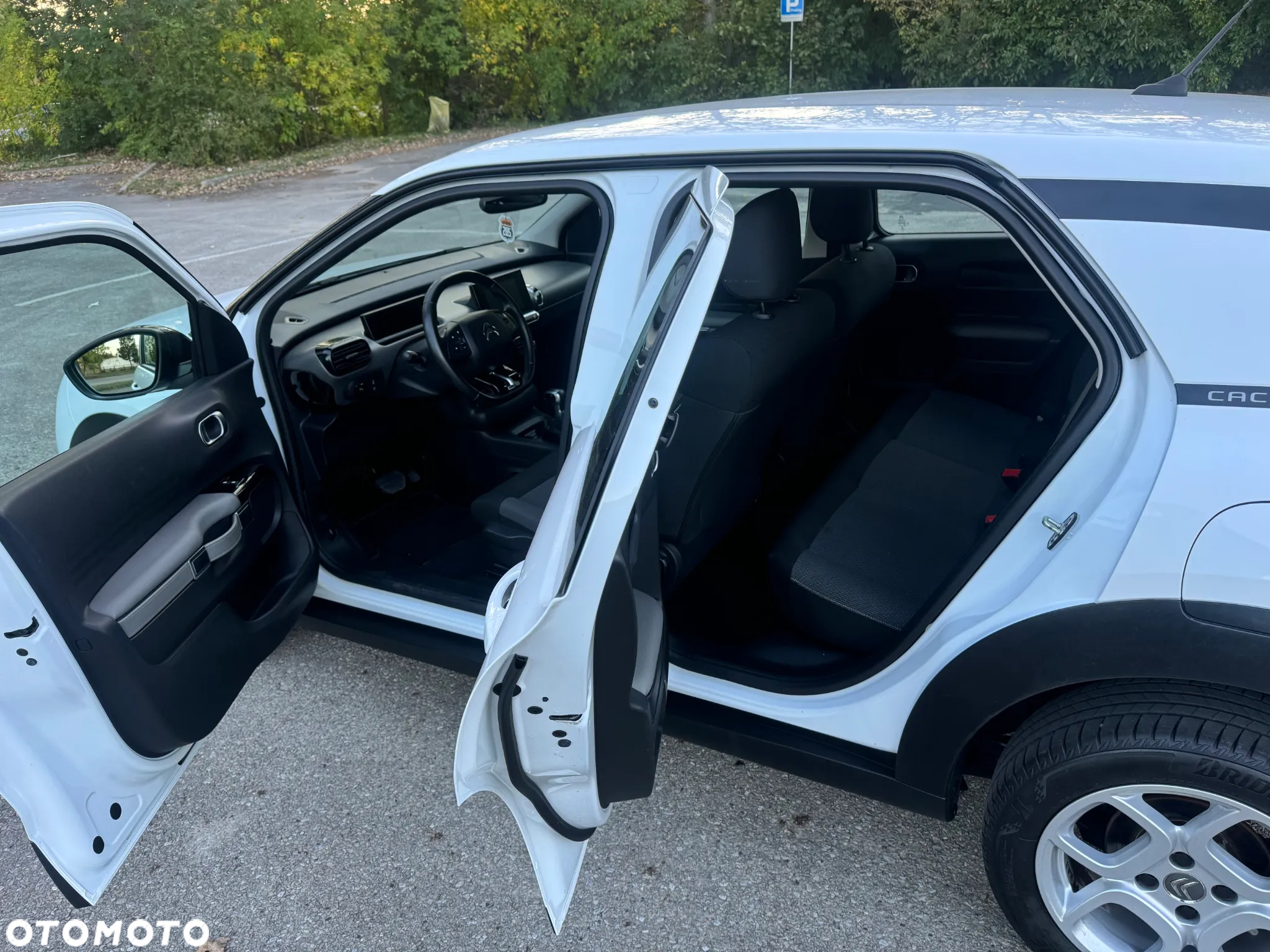 Citroën C4 Cactus 1.2 PureTech Feel S&S EAT6 - 7