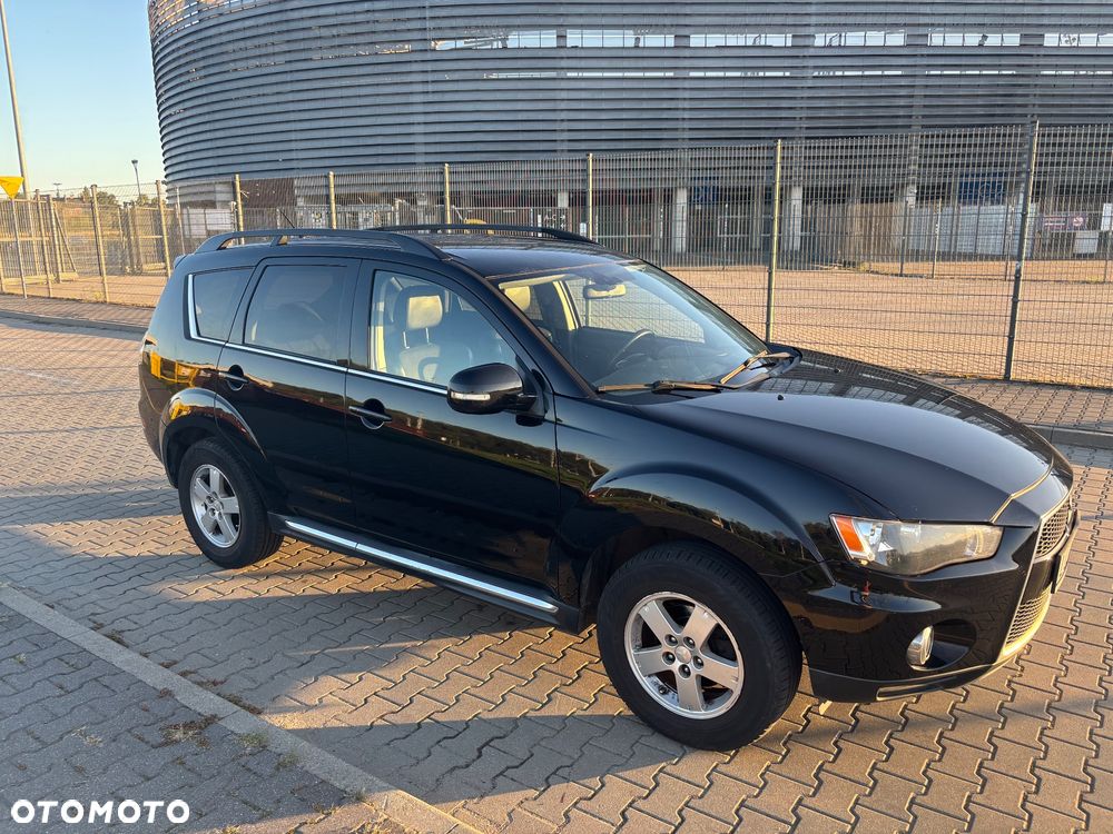 Mitsubishi Outlander 2.0 Intense NAVI 2WD EU5 - 19
