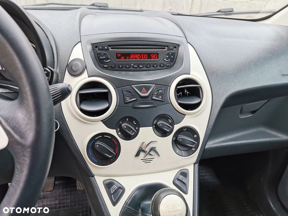 Ford KA 1.2 Start-Stopp-System Titanium - 24