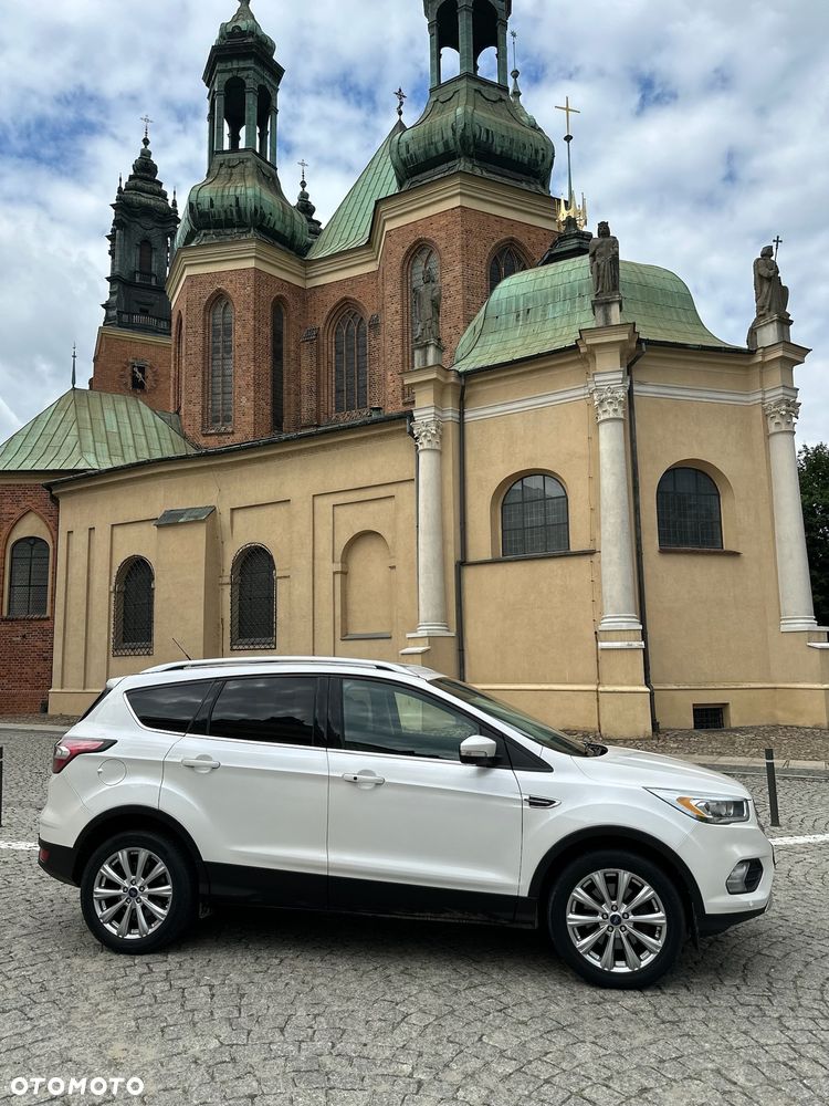 Ford Kuga 1.5 EcoBoost AWD Titanium ASS - 3