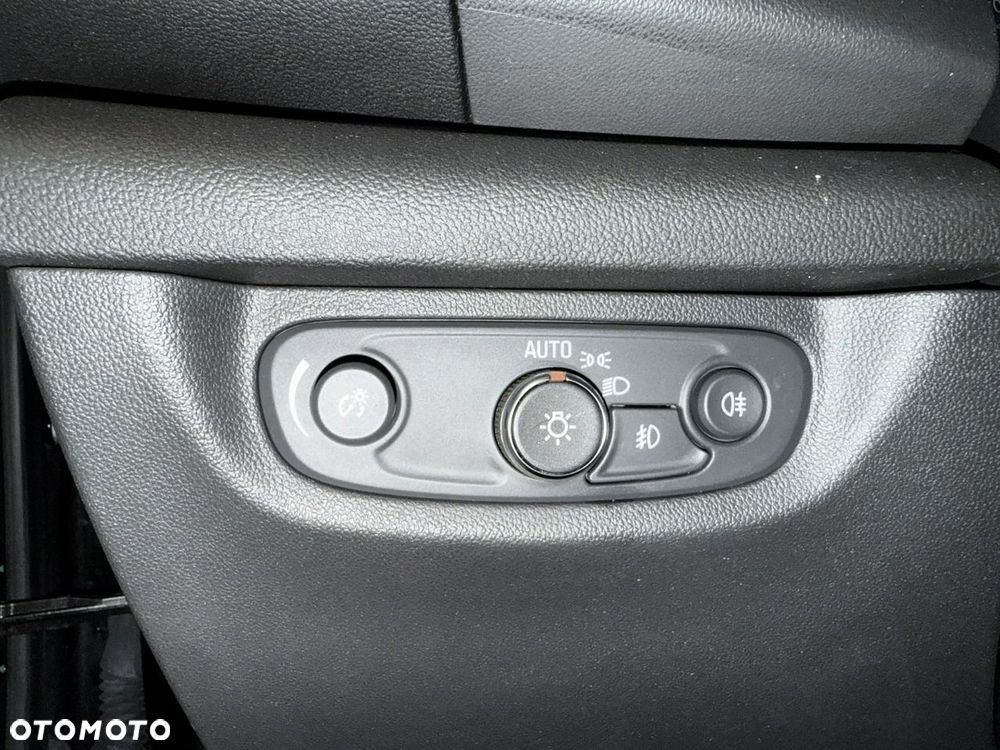 Opel Insignia - 21
