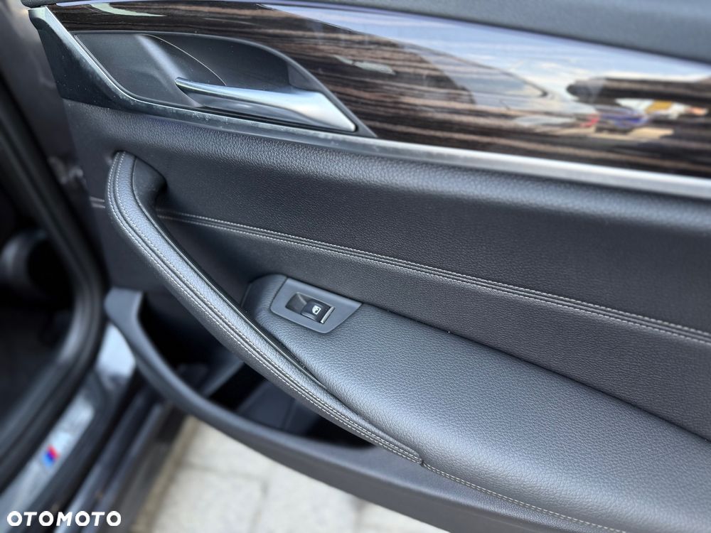 BMW Seria 5 - 24