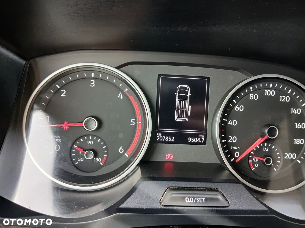 Volkswagen CRAFTER - 8