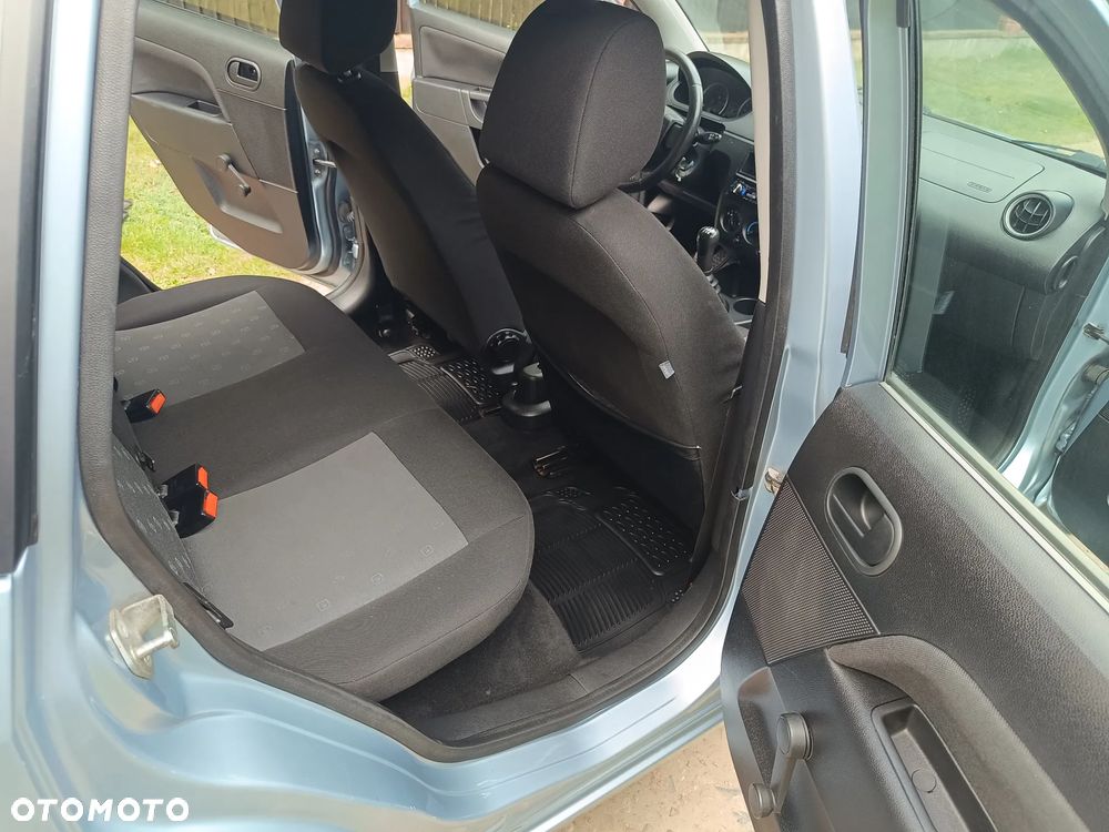 Ford Fiesta 1.3 Blues - 13