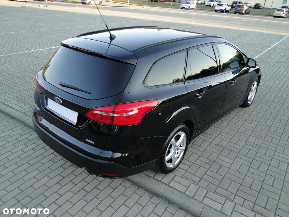 Ford Focus 1.5 EcoBoost STart-Stopp-System TITANIUM - 4