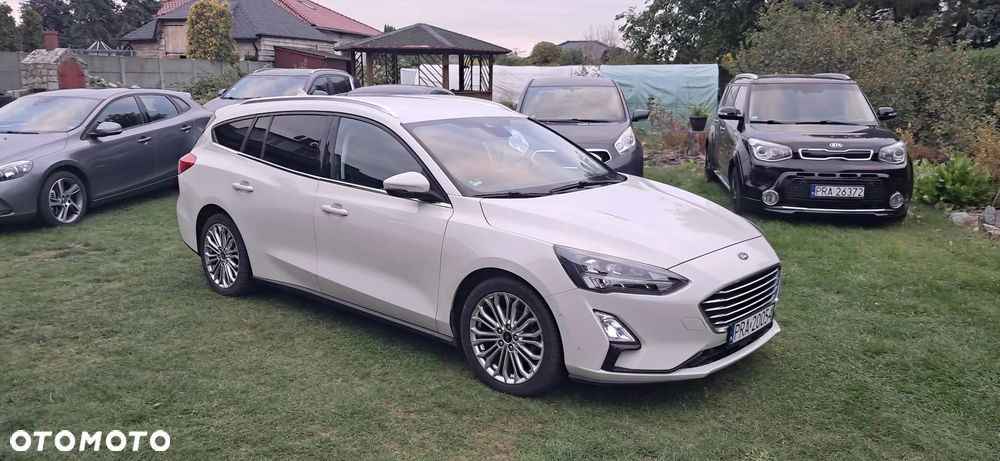 Ford Focus - 1