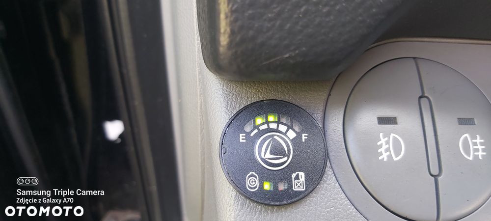 Hyundai H-1 Starex - 17